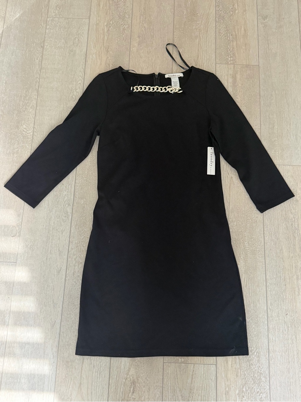 Laundry by Design Black Long Sleeve Sheath Dress with Chain